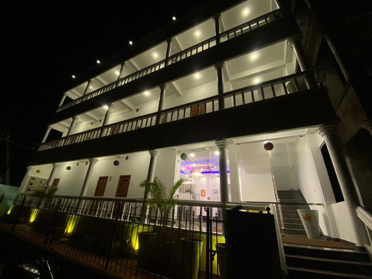 Le Poshe Beachview - Tie Hotels & Resorts 蓬蒂切里 外观 照片