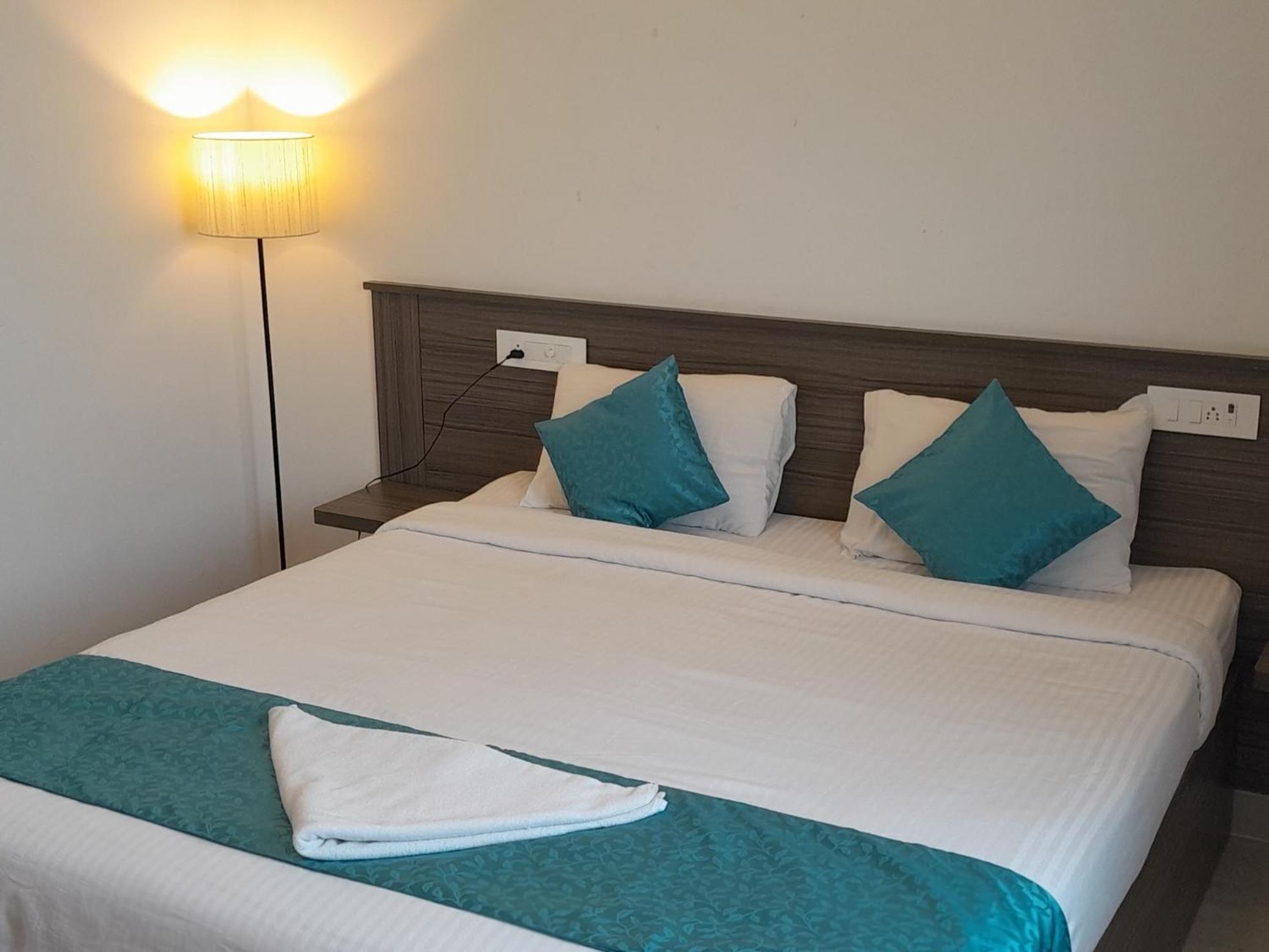Le Poshe Beachview - Tie Hotels & Resorts 蓬蒂切里 外观 照片